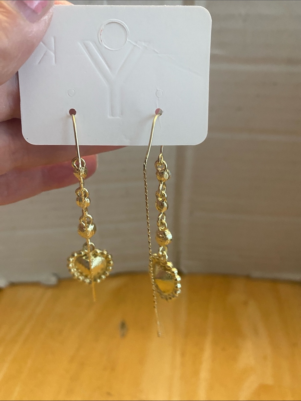 Gold tone threaded Blue Heart Drop Earrings with Crystal Accents NEW NIP - Picture 4 of 5